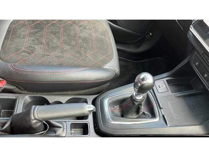 Ford Puma PUMA 1.0 EcoBoost Hybrid mHEV ST-Line X 5dr 