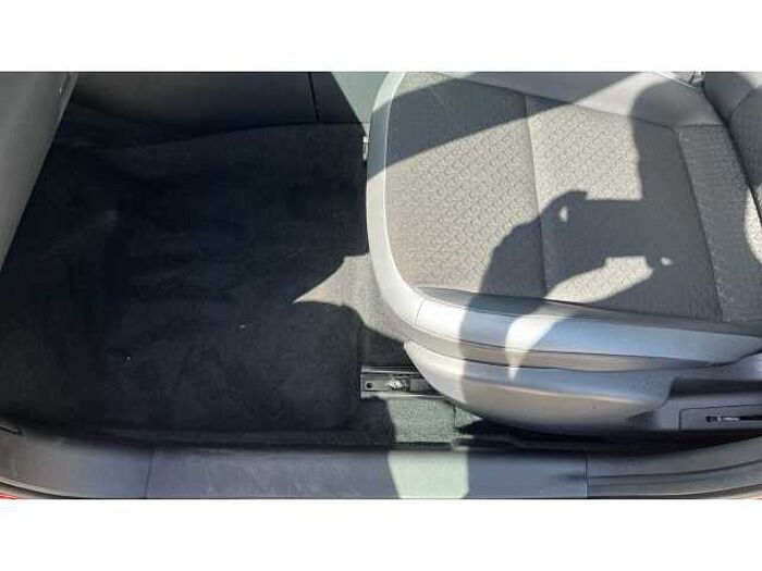 Nissan Juke JUKE 1.0 DiG-T 114 N-Connecta 5dr 