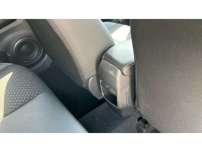 Nissan Juke JUKE 1.0 DiG-T 114 N-Connecta 5dr 