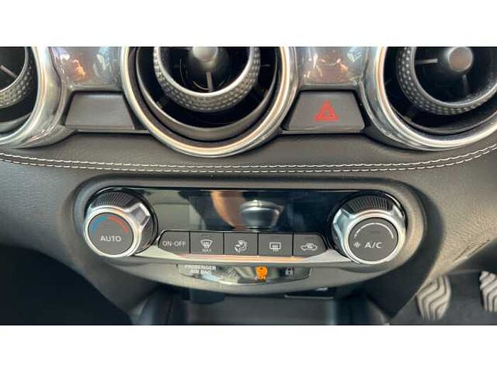 Nissan Juke JUKE 1.0 DiG-T 114 N-Connecta 5dr 