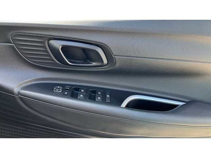 Hyundai BAYON BAYON 1.0 TGDi 48V MHEV SE Connect 5dr DCT 
