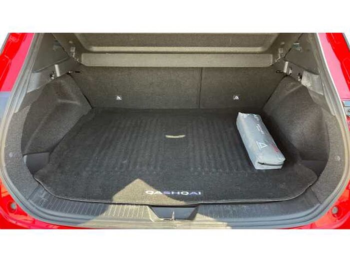 Nissan Qashqai QASHQAI 1.3 DiG-T MH 158 N-Connecta 5dr Xtronic 