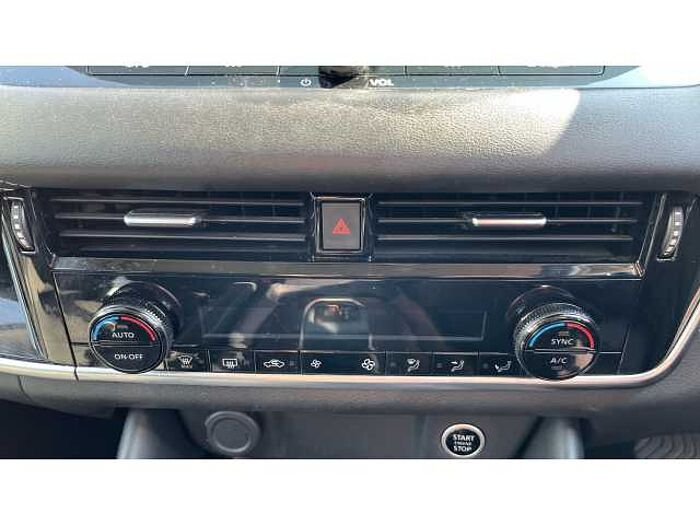 Nissan Qashqai QASHQAI 1.3 DiG-T MH 158 N-Connecta 5dr Xtronic 