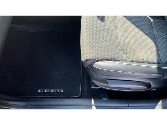 Kia Ceed CEED 1.5T GDi ISG 3 5dr DCT 
