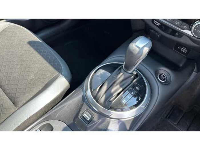 Nissan Juke JUKE 1.0 DiG-T 114 N-Connecta 5dr DCT 