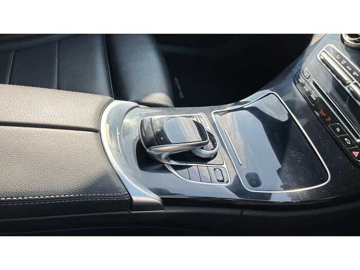 Mercedes-Benz C CLASS C200 AMG Line 5dr Auto 