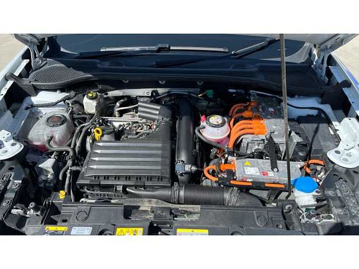 CUPRA Formentor FORMENTOR 1.4 eHybrid 204 V1 5dr DSG 