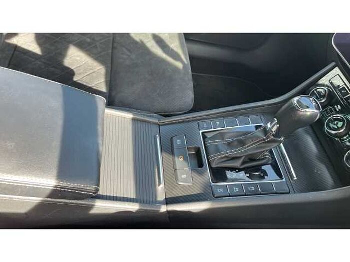 SKODA Superb SUPERB 2.0 TSI 190 Sport Line Plus 5dr DSG 