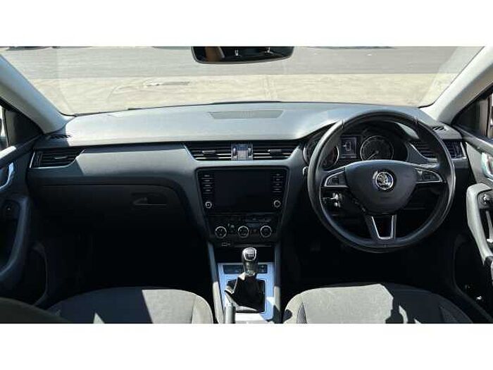 SKODA Octavia OCTAVIA 1.5 TSI SE Technology 5dr 