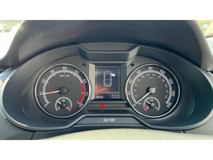 SKODA Octavia OCTAVIA 1.5 TSI SE Technology 5dr 