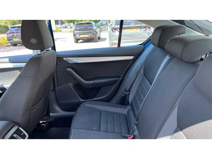 SKODA Octavia OCTAVIA 1.5 TSI SE Technology 5dr 