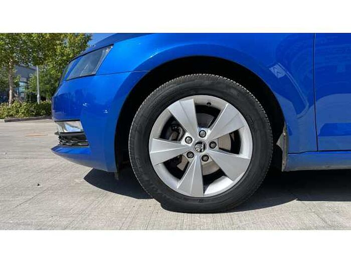 SKODA Octavia OCTAVIA 1.5 TSI SE Technology 5dr 