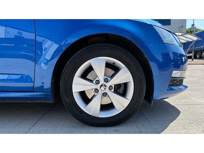 SKODA Octavia OCTAVIA 1.5 TSI SE Technology 5dr 