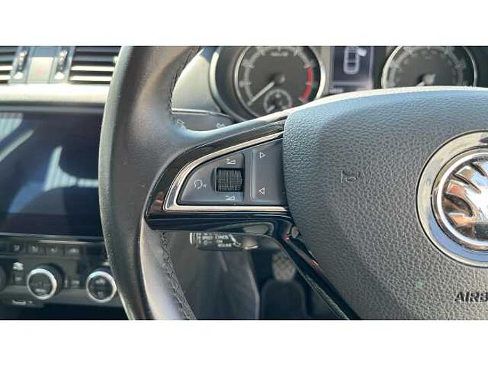 SKODA Octavia OCTAVIA 1.5 TSI SE Technology 5dr 