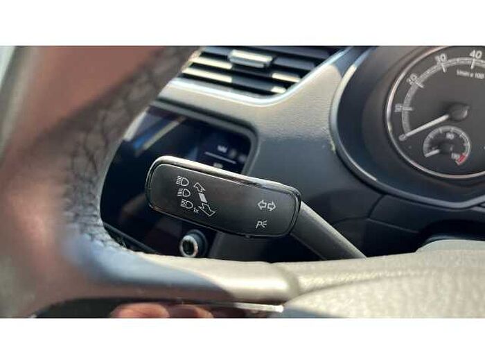 SKODA Octavia OCTAVIA 1.5 TSI SE Technology 5dr 