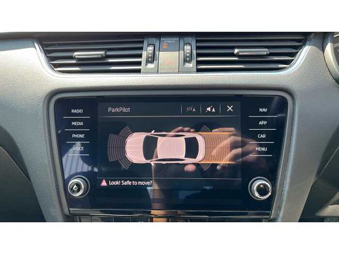 SKODA Octavia OCTAVIA 1.5 TSI SE Technology 5dr 
