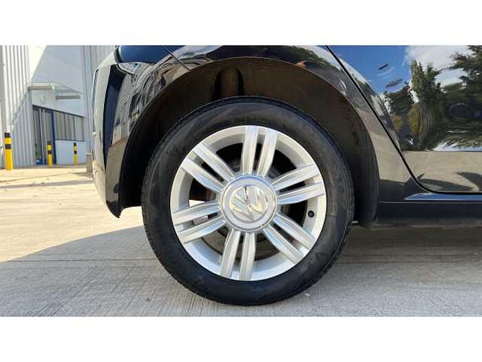 Volkswagen up! UP 1.0 BlueMotion Tech High Up 5dr ASG 