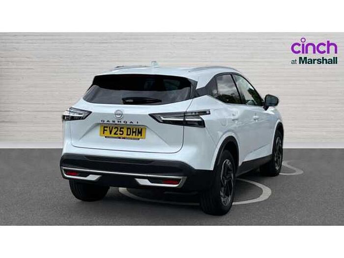 Nissan Qashqai QASHQAI 1.3 DiG-T MH N-Connecta 5dr 