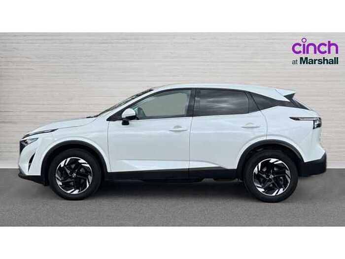 Nissan Qashqai QASHQAI 1.3 DiG-T MH N-Connecta 5dr 