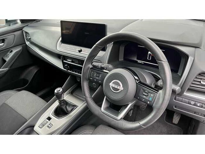 Nissan Qashqai QASHQAI 1.3 DiG-T MH N-Connecta 5dr 