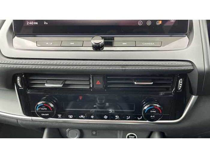 Nissan Qashqai QASHQAI 1.3 DiG-T MH N-Connecta 5dr 