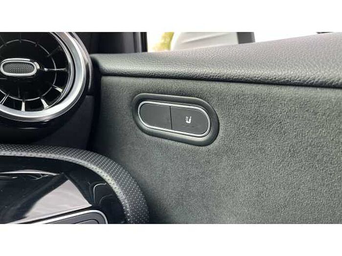 Mercedes-Benz A CLASS A180d AMG Line Executive 4dr Auto 