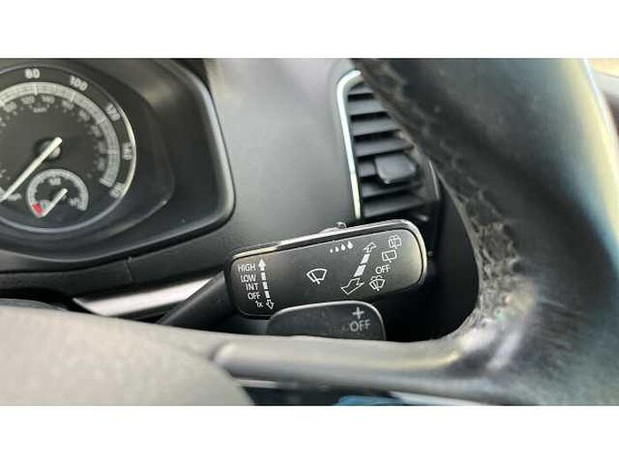 SKODA Karoq KAROQ 1.5 TSI SE 5dr DSG 