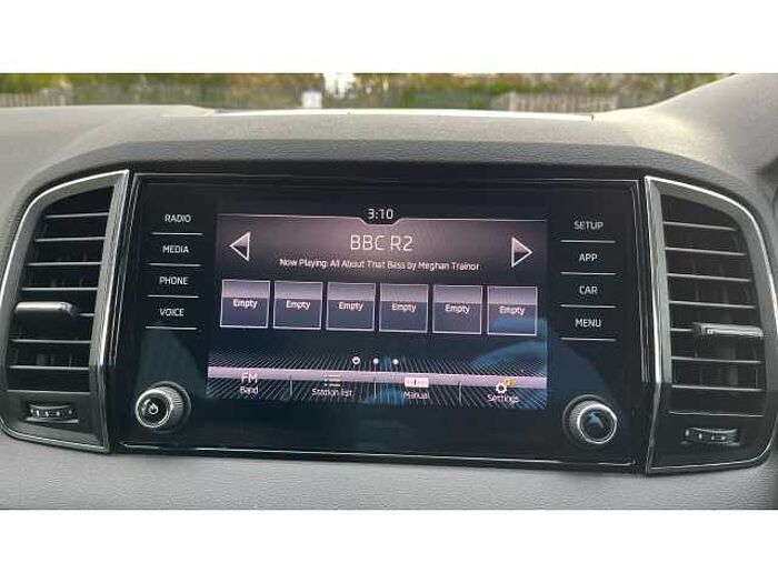 SKODA Karoq KAROQ 1.5 TSI SE 5dr DSG 