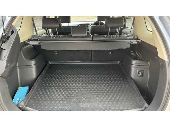 Mitsubishi Outlander OUTLANDER 2.0 PHEV GX4hs 5dr Auto 