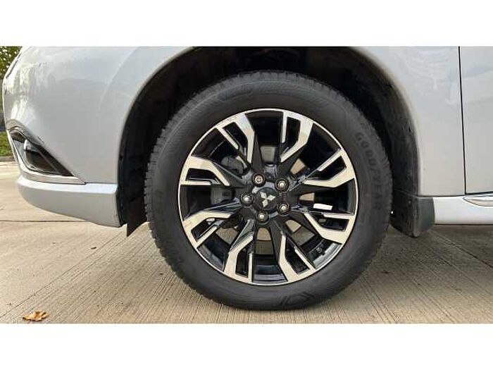 Mitsubishi Outlander OUTLANDER 2.0 PHEV GX4hs 5dr Auto 