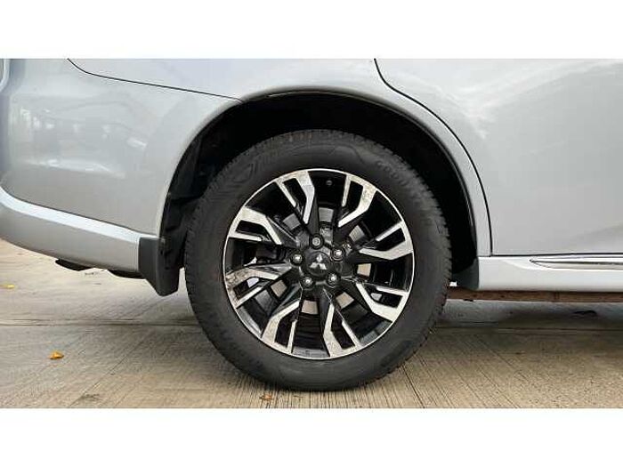 Mitsubishi Outlander OUTLANDER 2.0 PHEV GX4hs 5dr Auto 