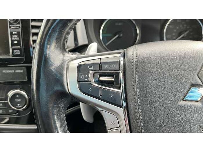 Mitsubishi Outlander OUTLANDER 2.0 PHEV GX4hs 5dr Auto 