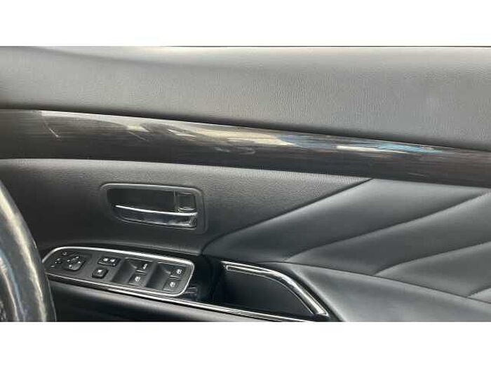Mitsubishi Outlander OUTLANDER 2.0 PHEV GX4hs 5dr Auto 