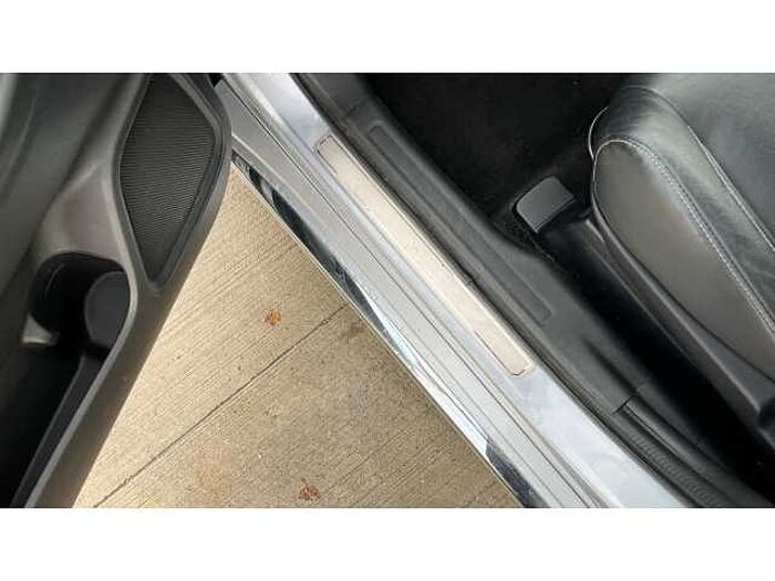 Mitsubishi Outlander OUTLANDER 2.0 PHEV GX4hs 5dr Auto 